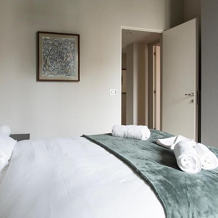 Appartamento Youhosty - Quadrio 20 Milano Esterno foto